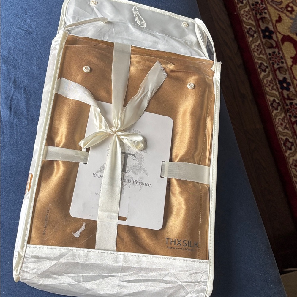THXSILK Metallic Gold Twin FLAT Sheet 100% Mulberry Silk , NWT